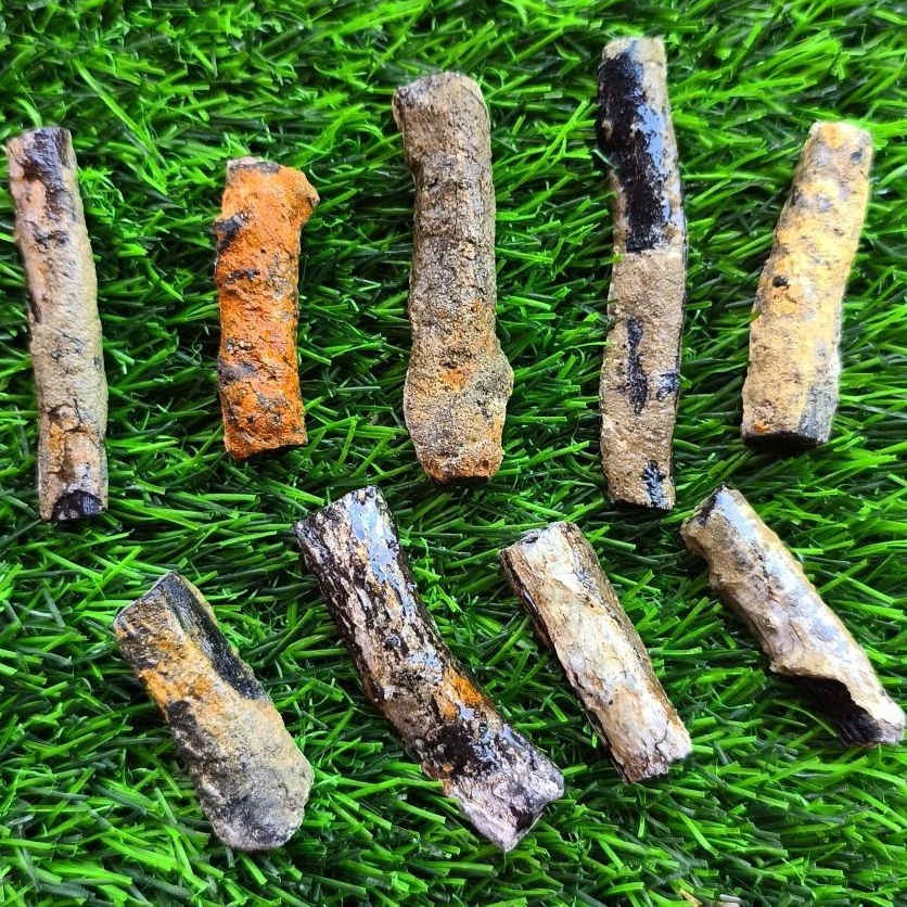 Bahan Batu Black Opal Sempur Asli Natural / Bongkahan Batu Black Opal Sempur