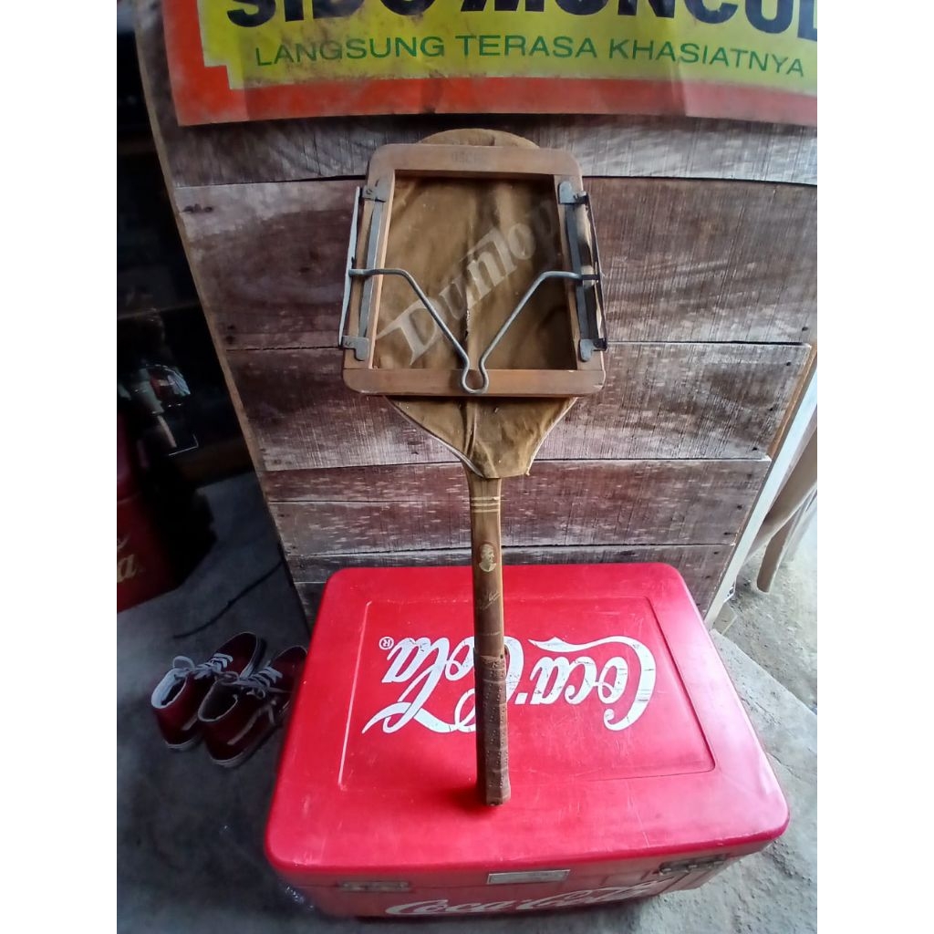 raket tenis kayu 425rb jadul antik kuno lawas vintage kuno display anggap mati