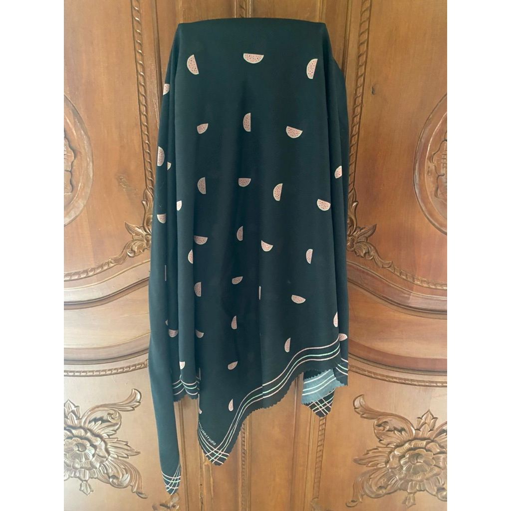 PRELOVED VANILLA HIJAB