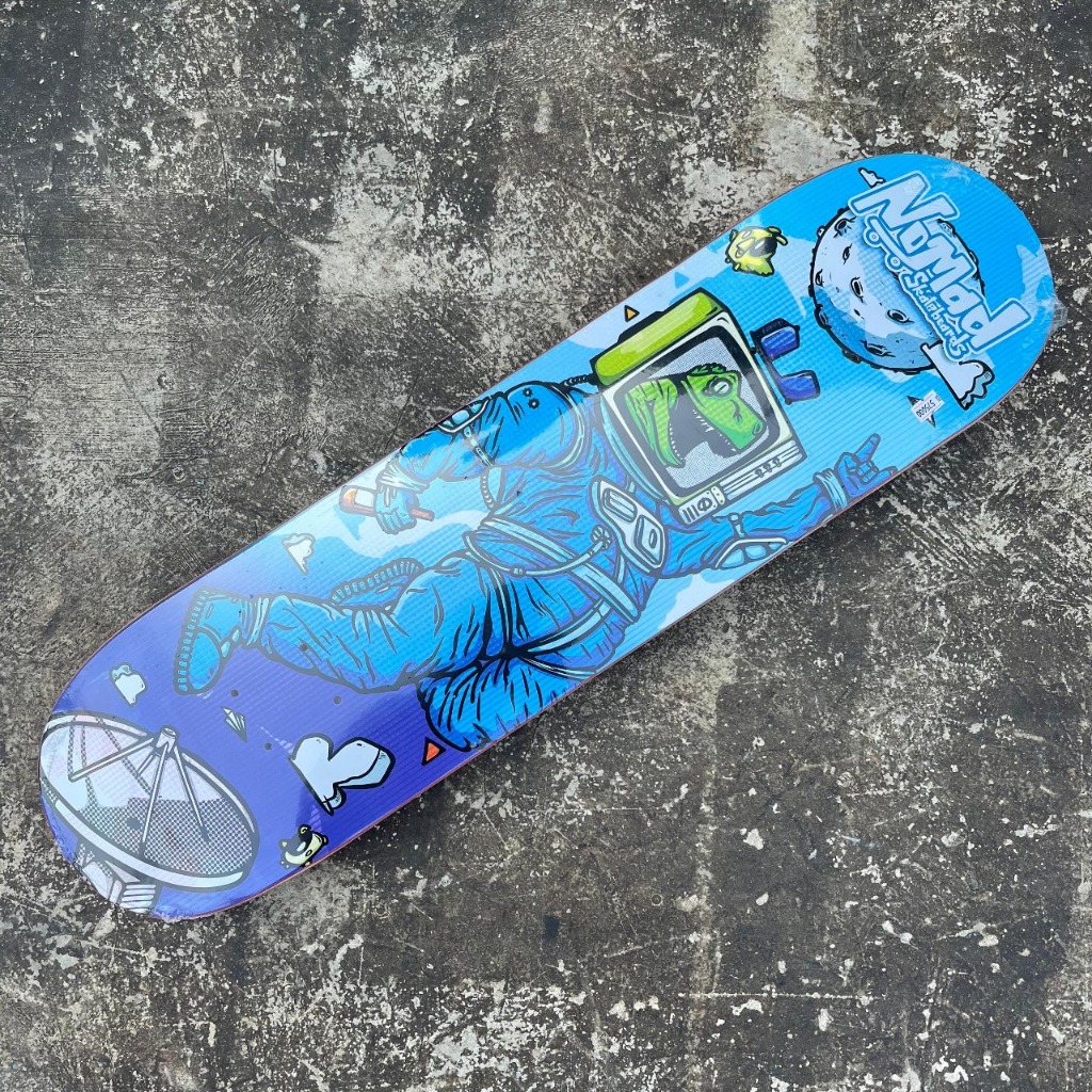 Nomad Skateboard  Size 8.0