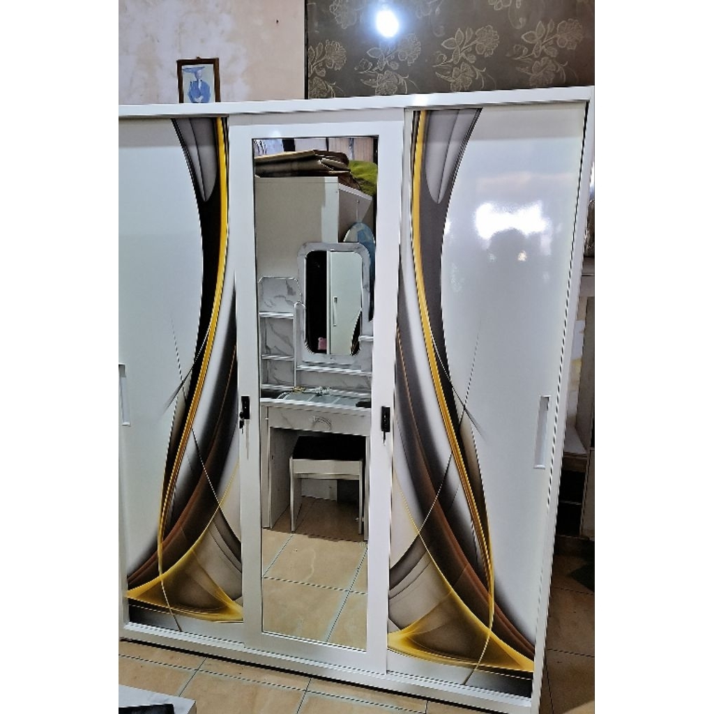 Lemari Baju Besi 3 Pintu Siding
