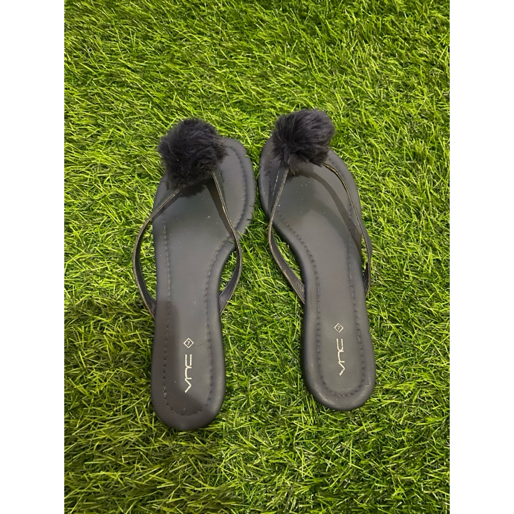 pl sandal vnc wanita size 38