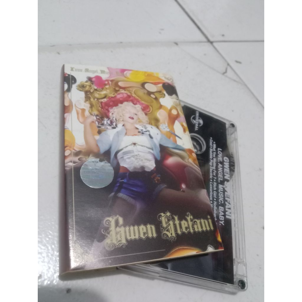 Kaset Pita Gwen Stefani