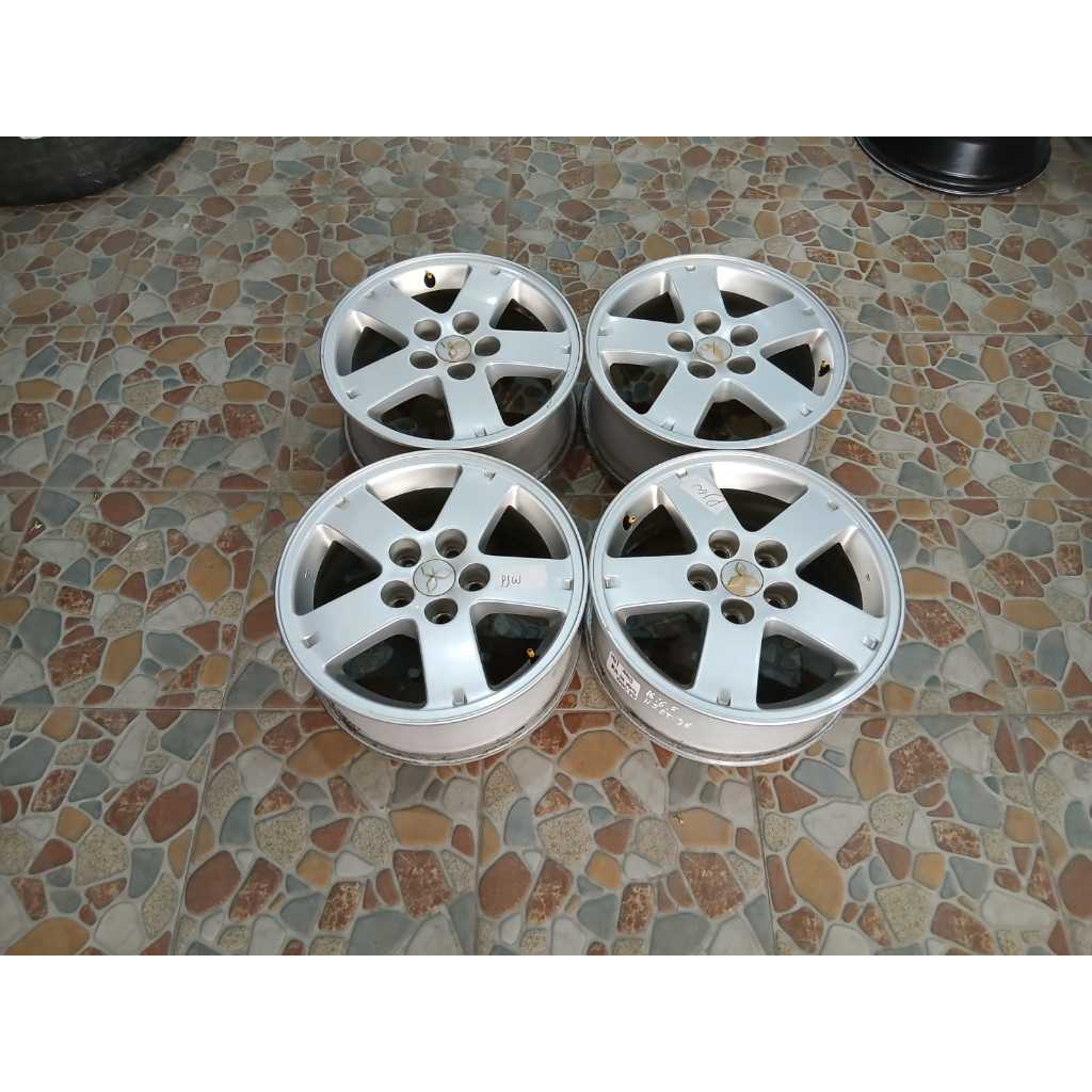 velg bekas oem murah delica r16 pcd 5x114 cocok buat apv granmax luxio new cary l300 dll
