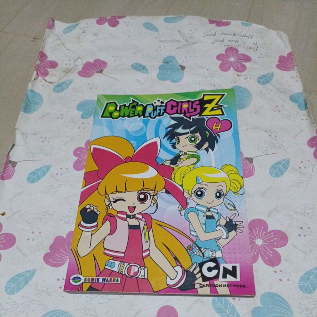 Komik Powerpuff girls Z volume 4