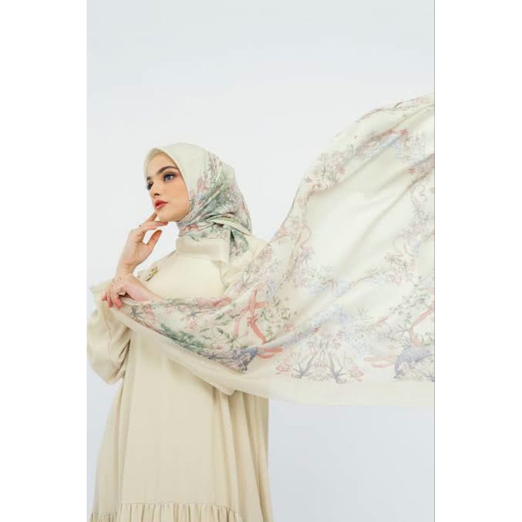 Buttonscarves Al Aqsa Ivory XL (New With Box)