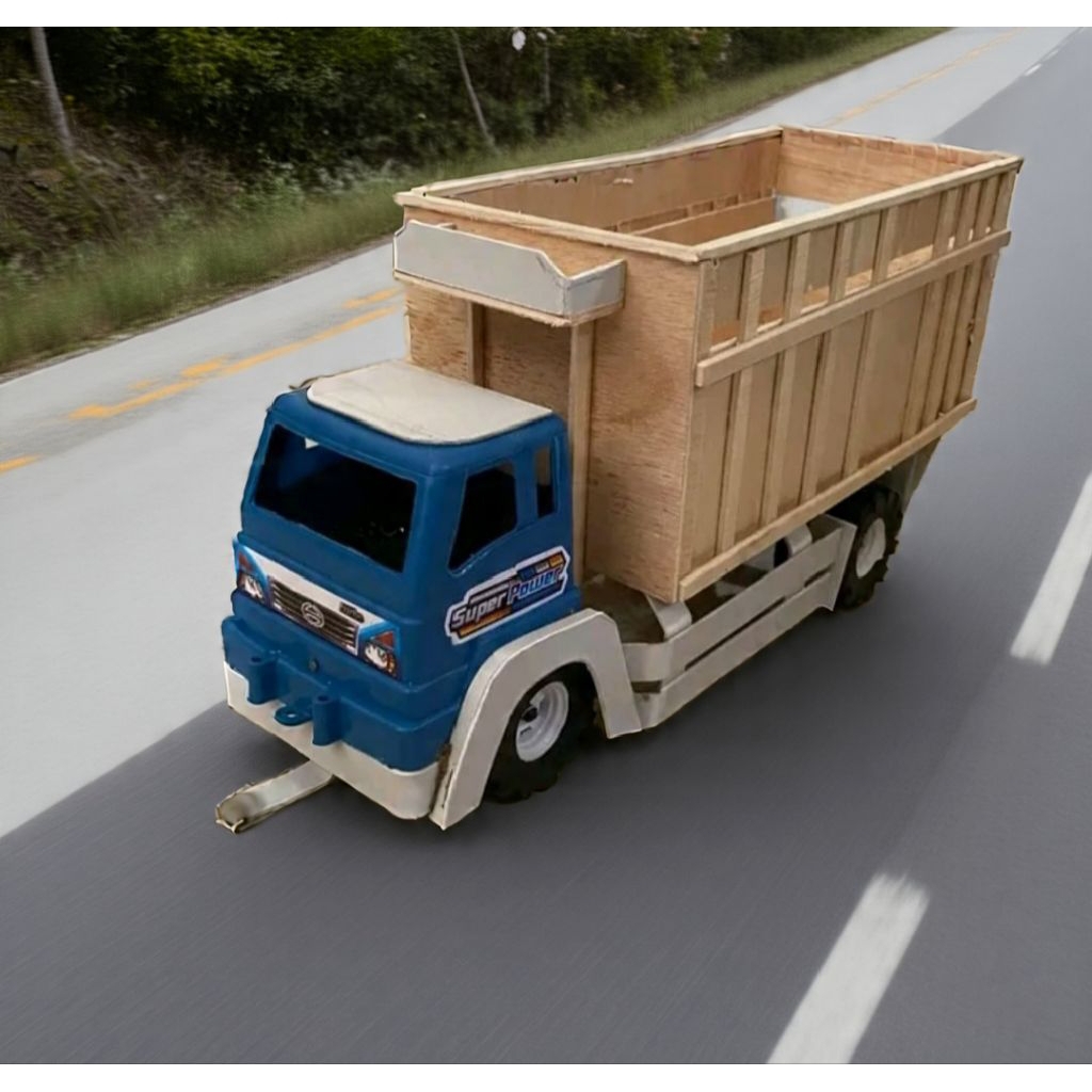 Miniatur truk Plastik, modifikasi Herex Slebor, truck Oleng, mobilan anak ,