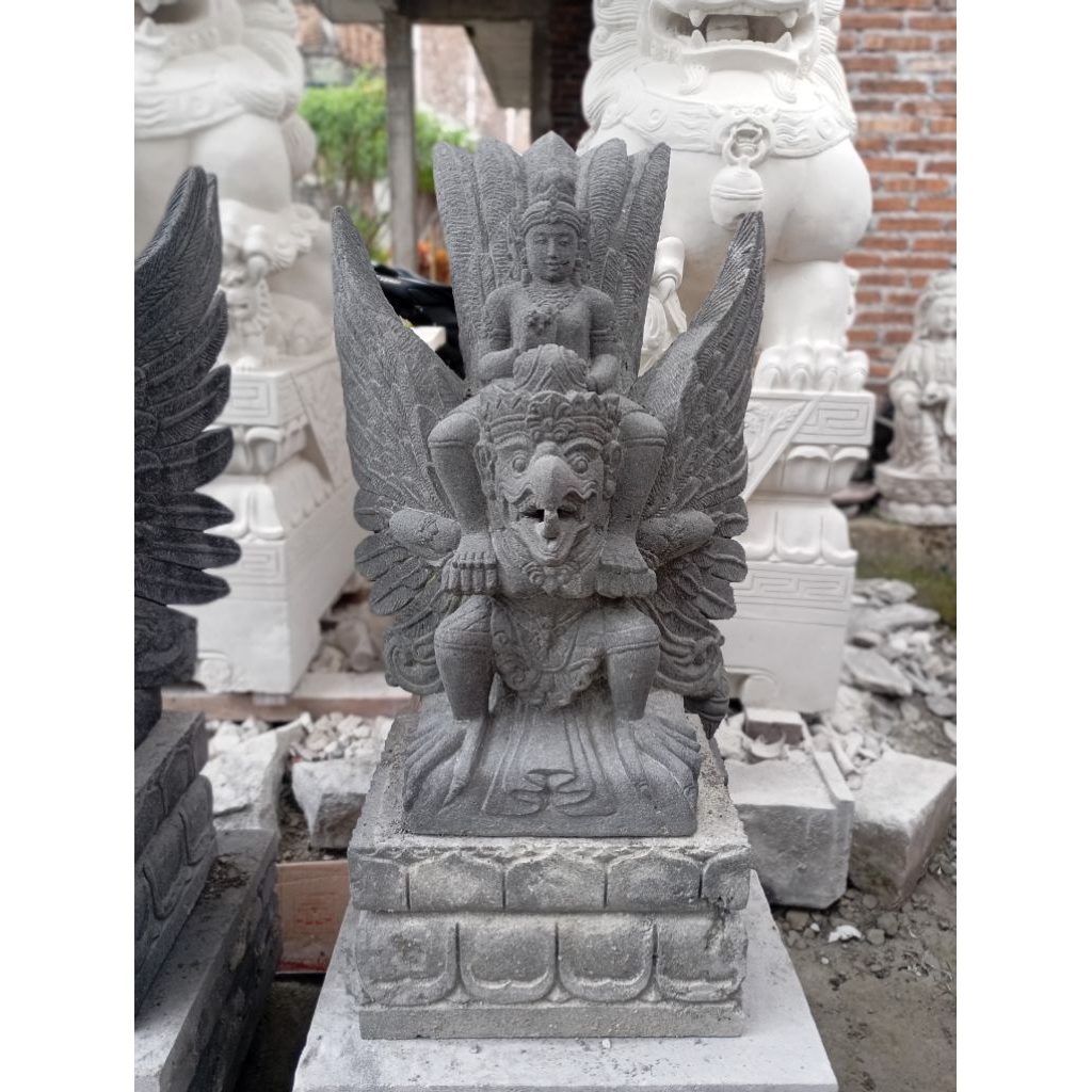 patung Garuda Wisnu kencana
