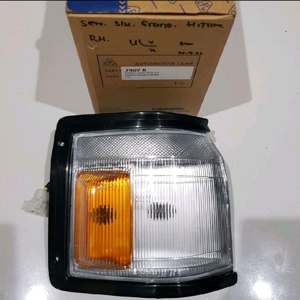 Rumah Lampu Sein / Lampu Sen Depan Kijang Grand / Kijang Grand Extra / Kijang 5K Kanan (R/H) List Hi