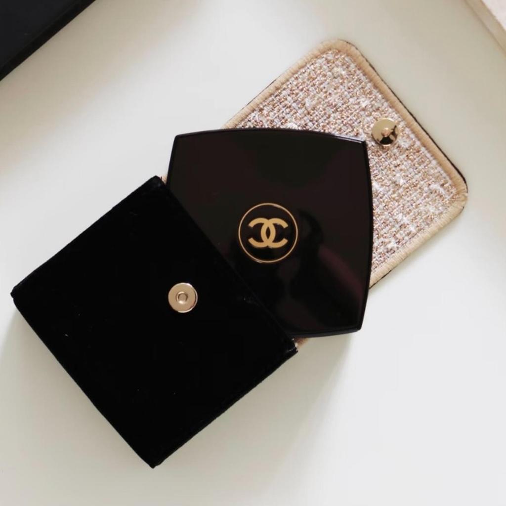 Chanel Sublimage Cushion Foundation L’Essence de Teint Cushion Set - 12g, Makeup, Tekstur Ringan