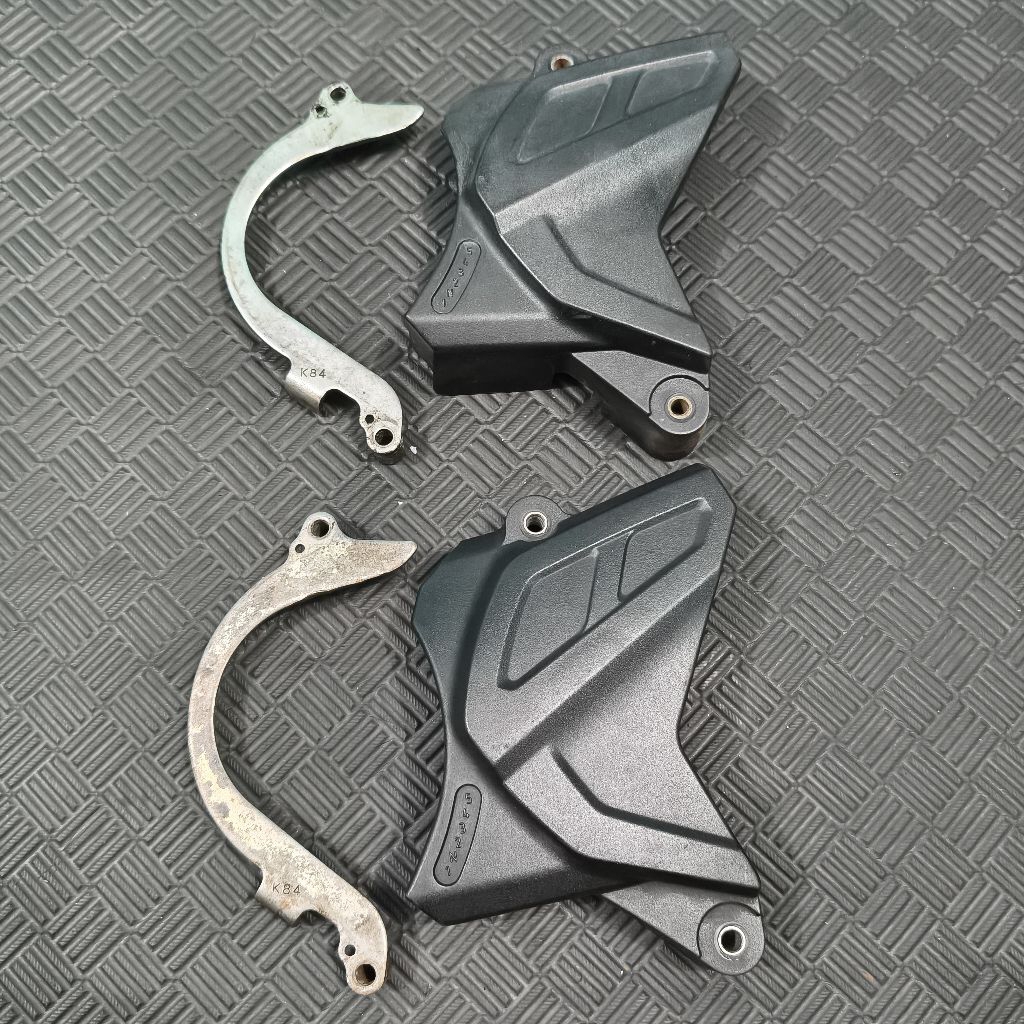 Cover gear depan CRF 150L Original set plat