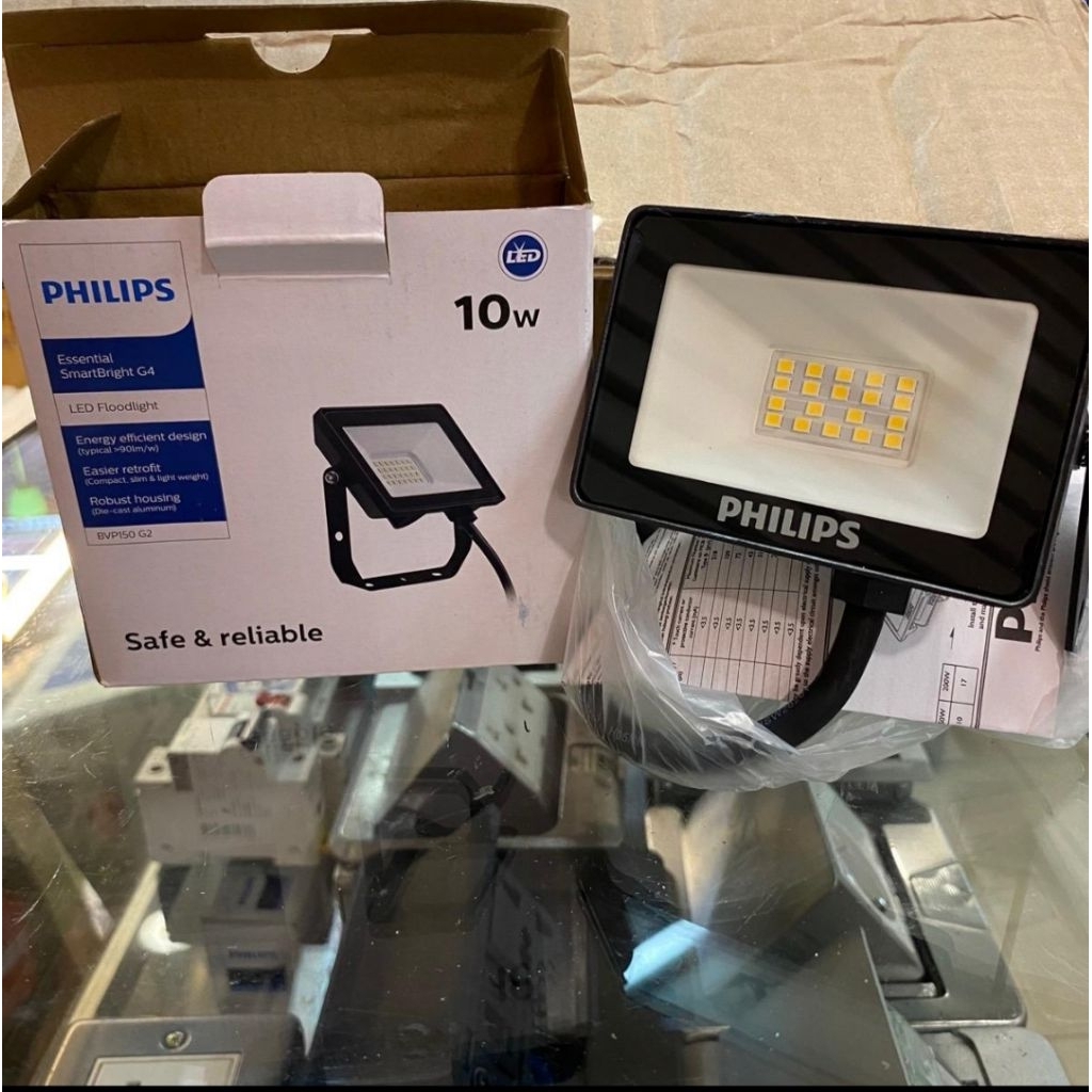 lampu sorot Philips 10 Watt outdoor/indoor/ sorot 10 Watt Philips -6500K (putih)
