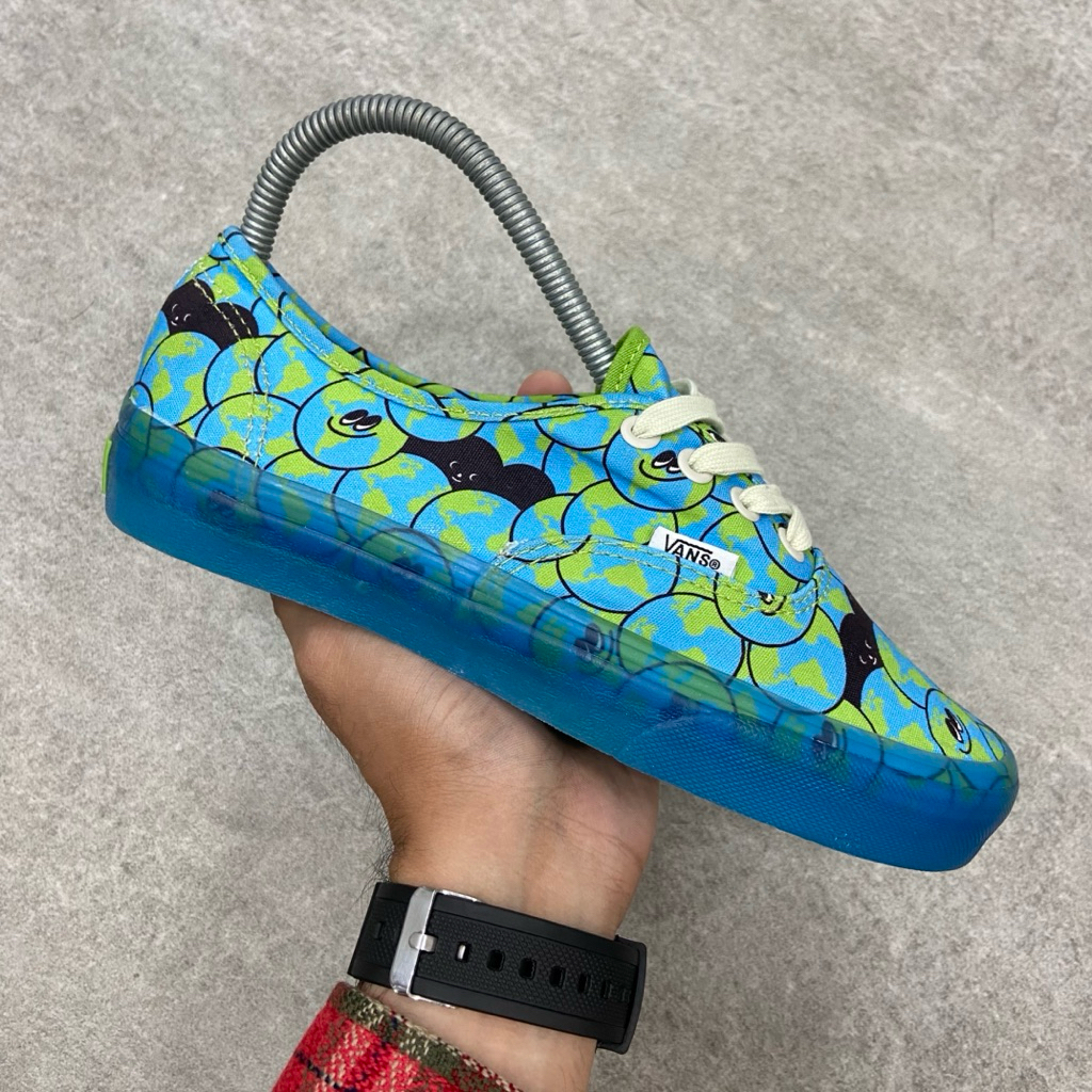 [Size 37] Rare Vans Authentic OTW Gallery x Tyakasha Blue Spesial Edition Second Original Kondisi Se