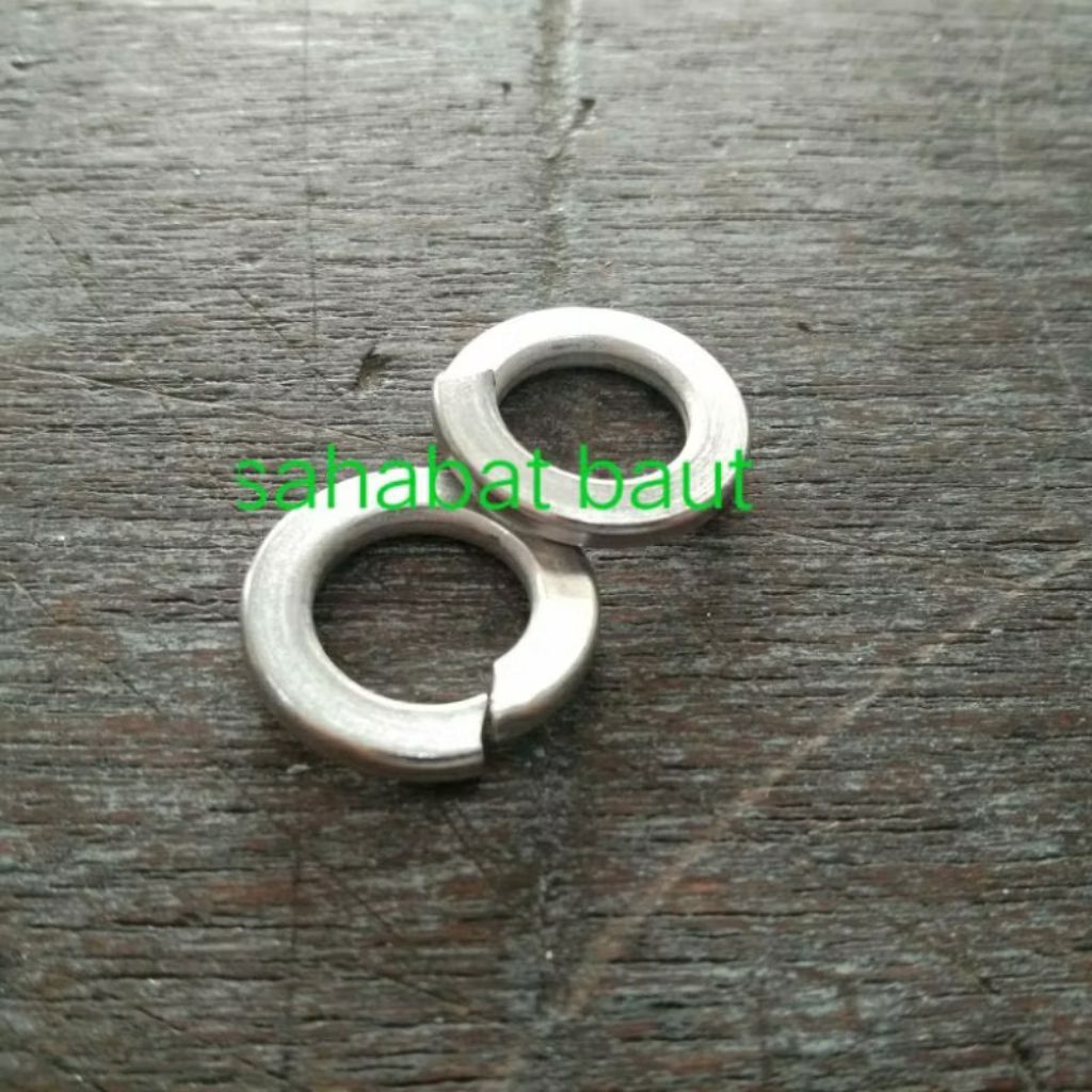 M8 RING PER SPRING WASHER STAINLESS 304