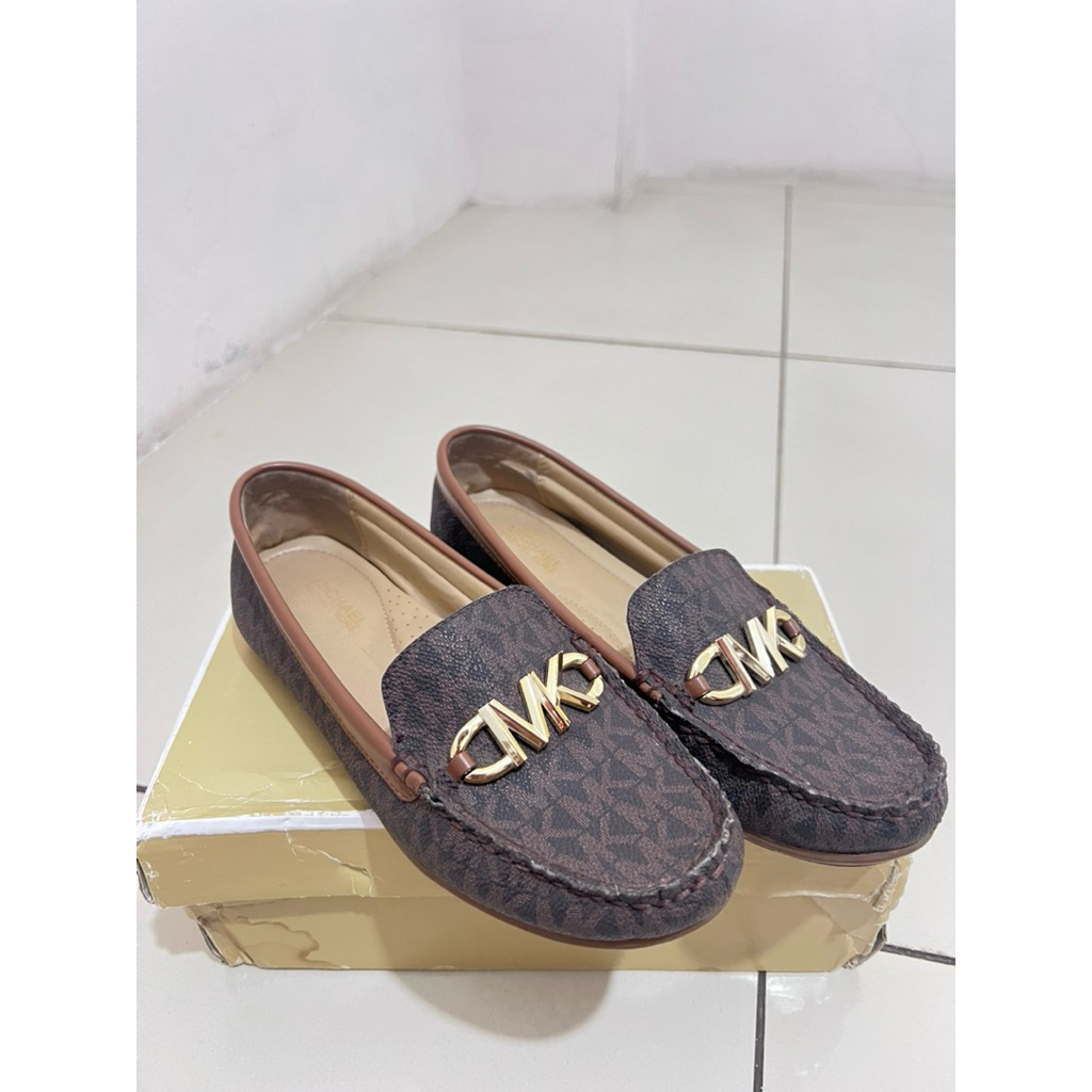 preloved sepatu MIchael Kors read loafer Original #mkloafer #readloafer #sepatumk #prelovedsepatumk 