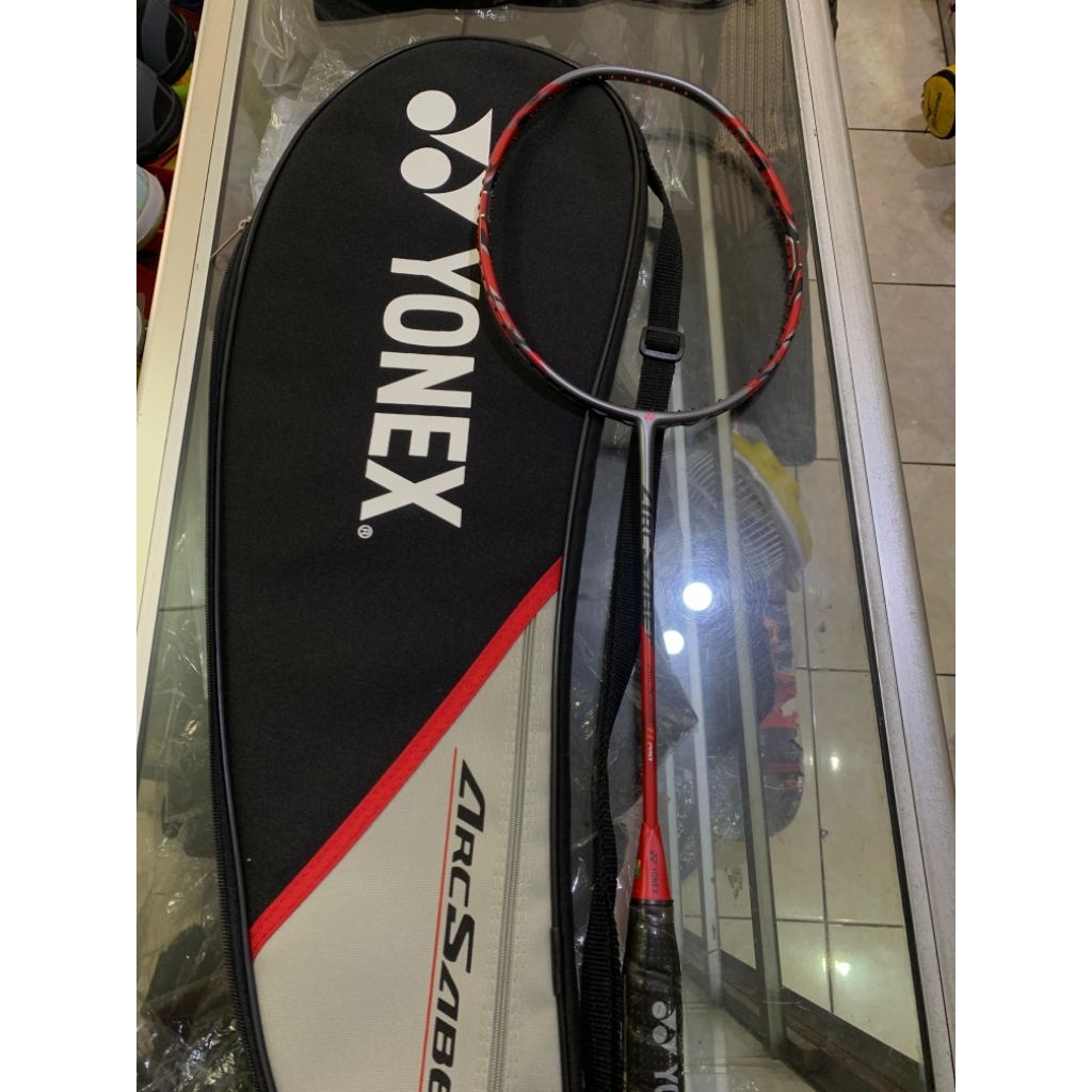 Yonex Arcsaber 11 pro