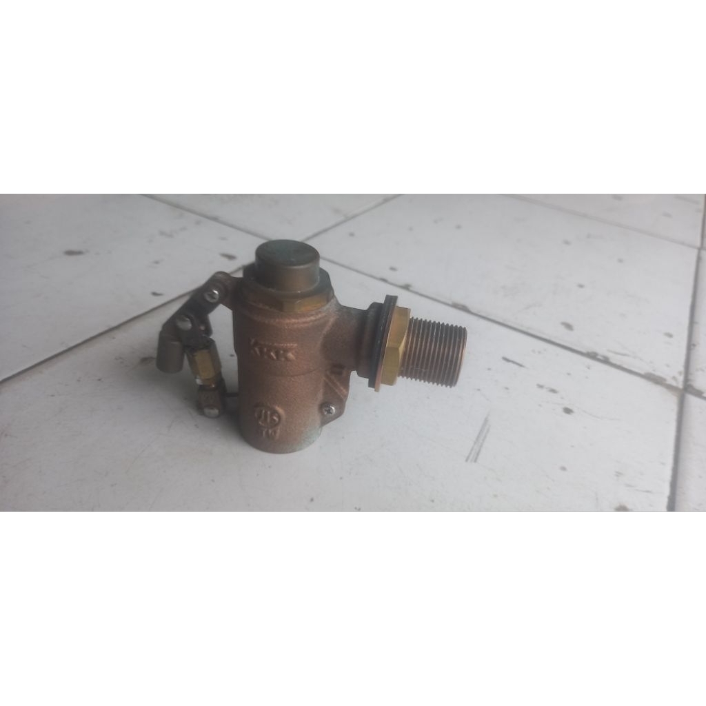 floating valve ( pelampung air otomatis
