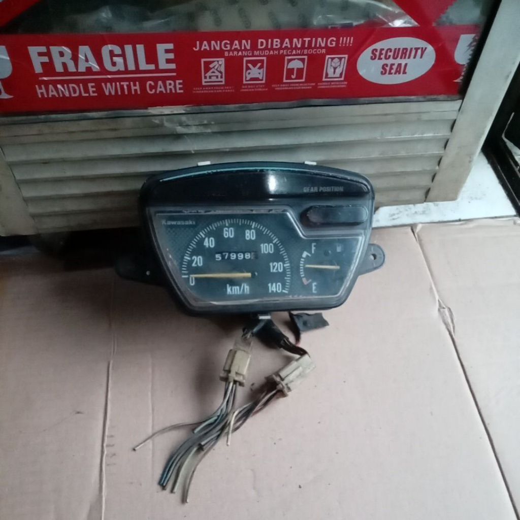 Speedometer KAWASAKI KAZE R ORIGINAL Bekas Lepasan Motor