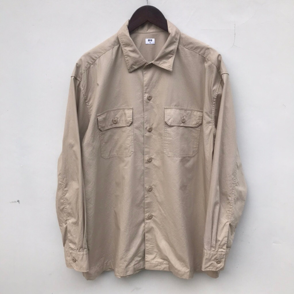 (BIG SIZE) Kemeja Oversized by Uniqlo Work Shirt Beige sz XXL