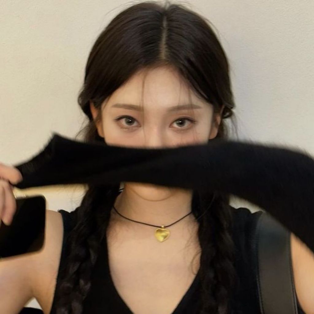 Kalung Tali Hitam Bandul Love