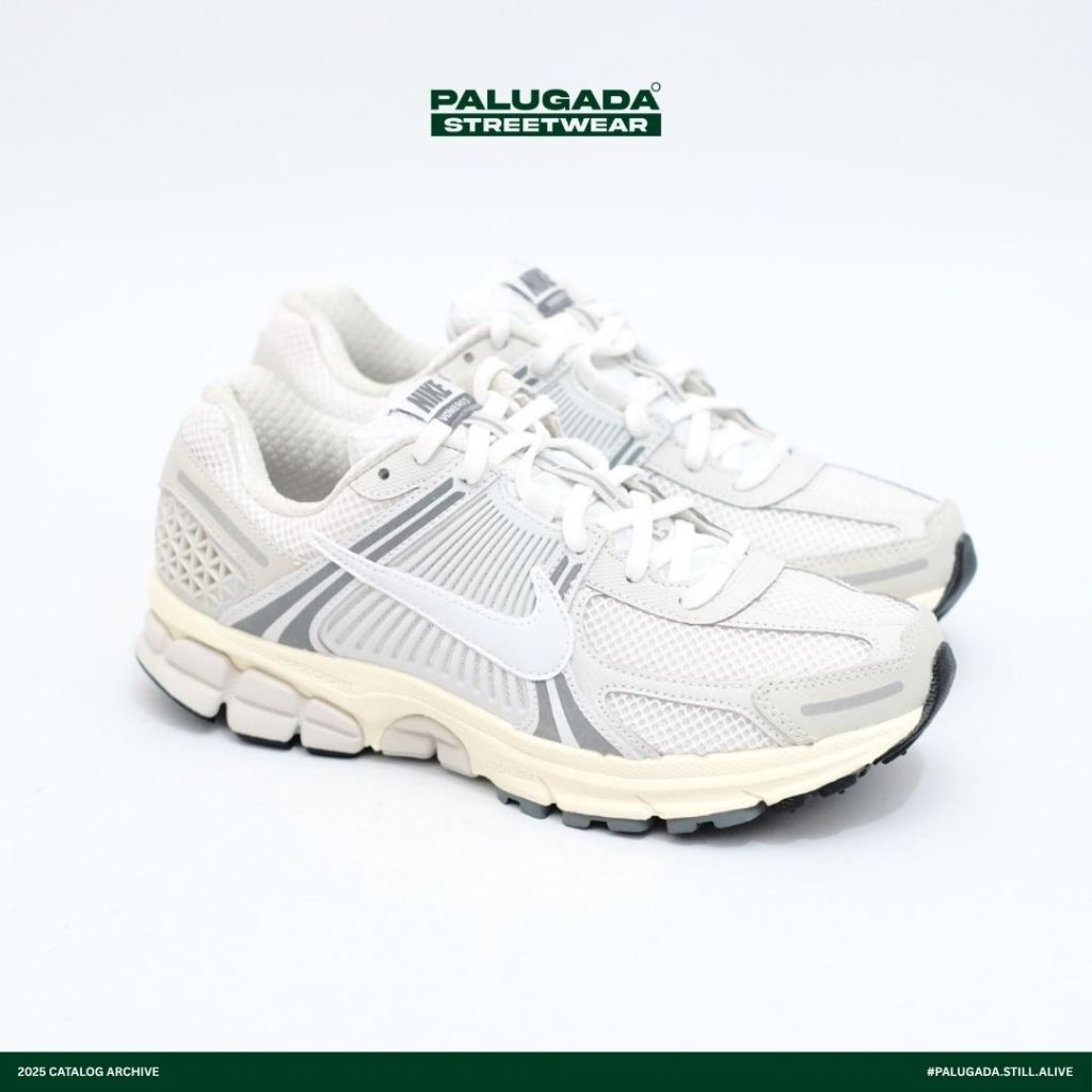 Nike Zoom Vomero 5 - Platinum Tint