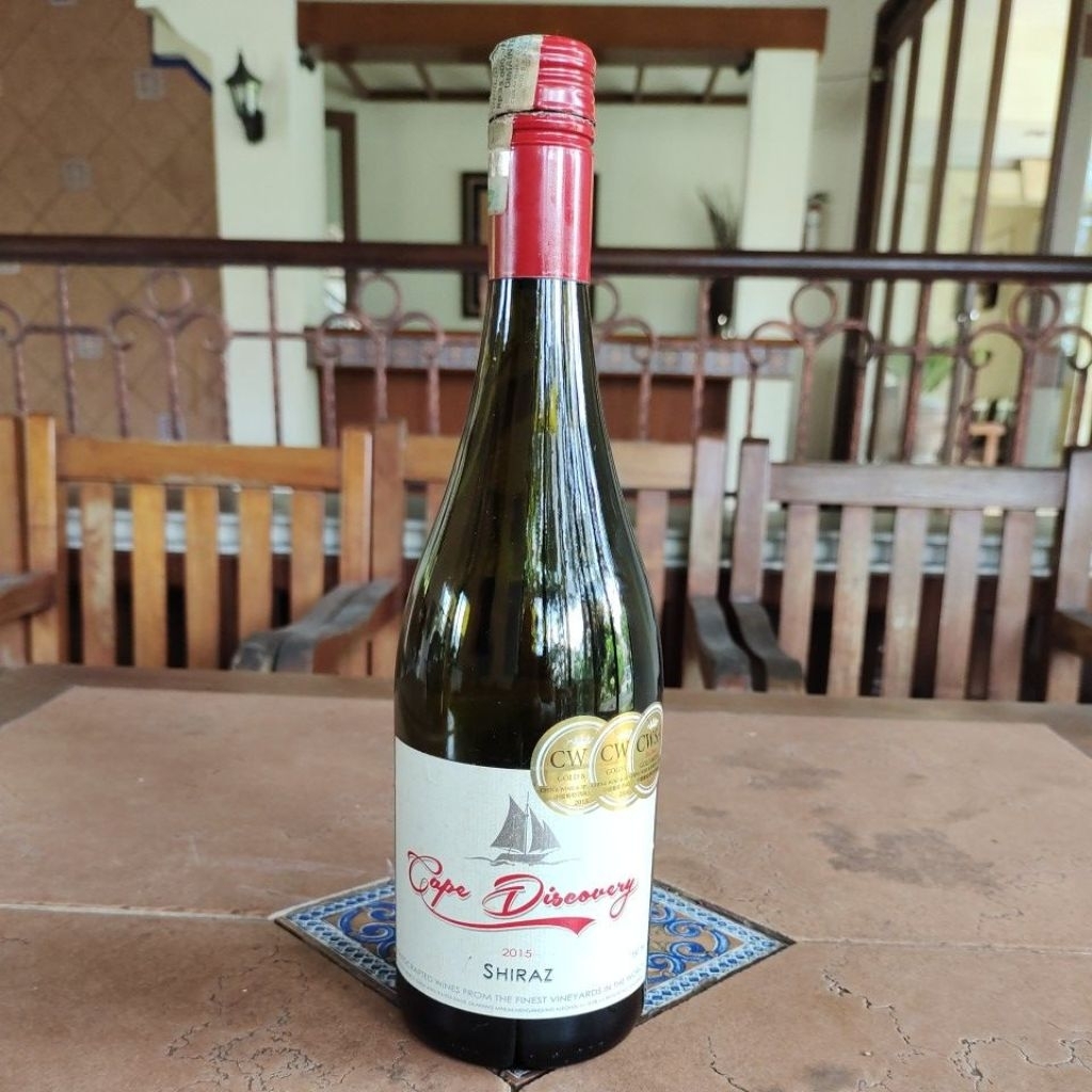 Botol bekas minuman wine