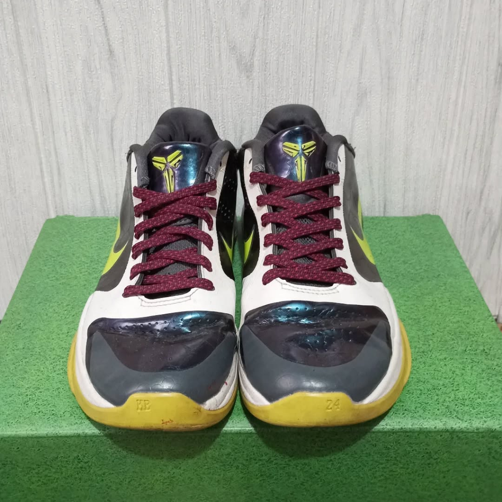 PRELOVE SEPATU BASKET ANAK KOB* 5 PROTRO CHAOS SIZE 38 SECOND