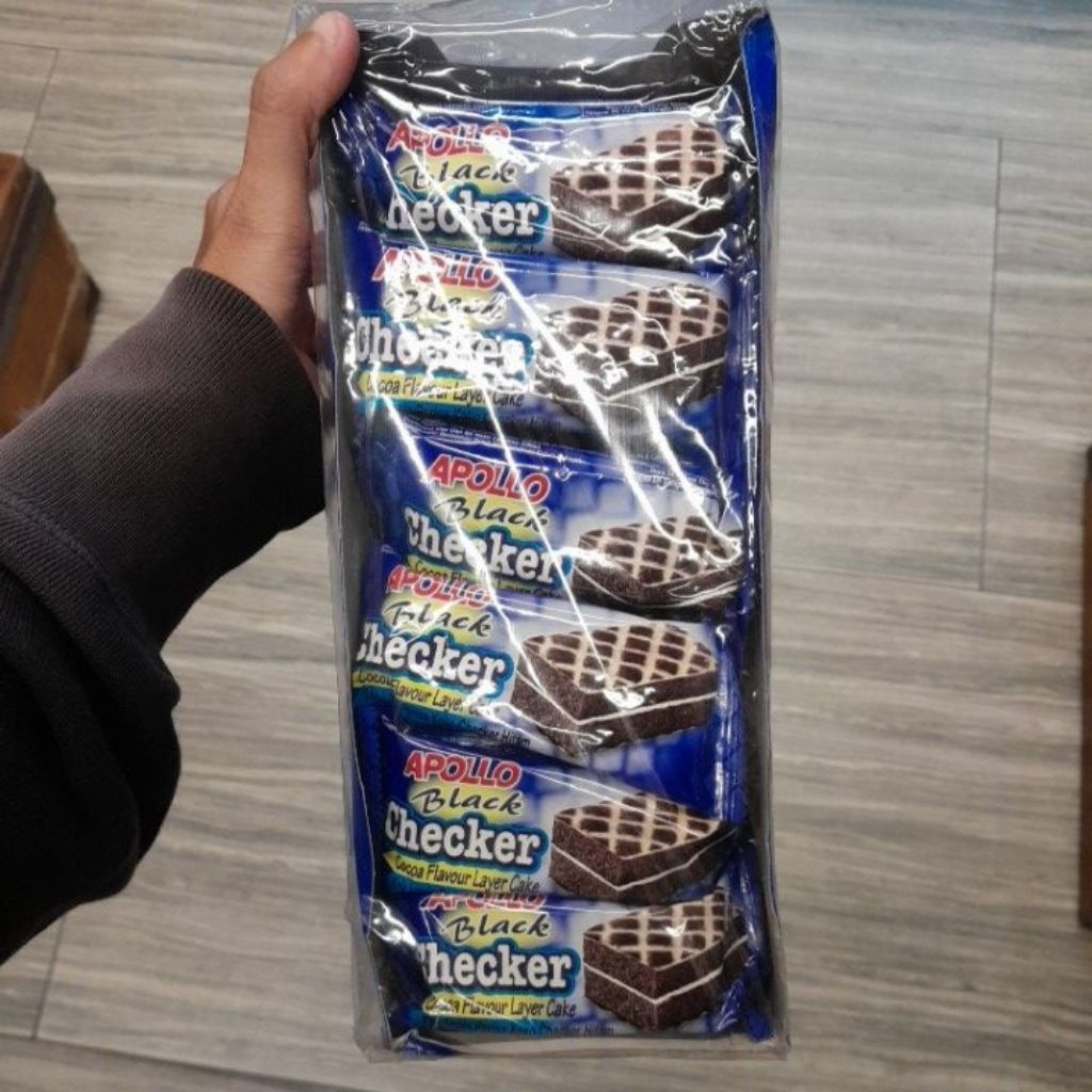 Apollo bolu Black Checker layer cake rasa Cocoa ( isi 24 )