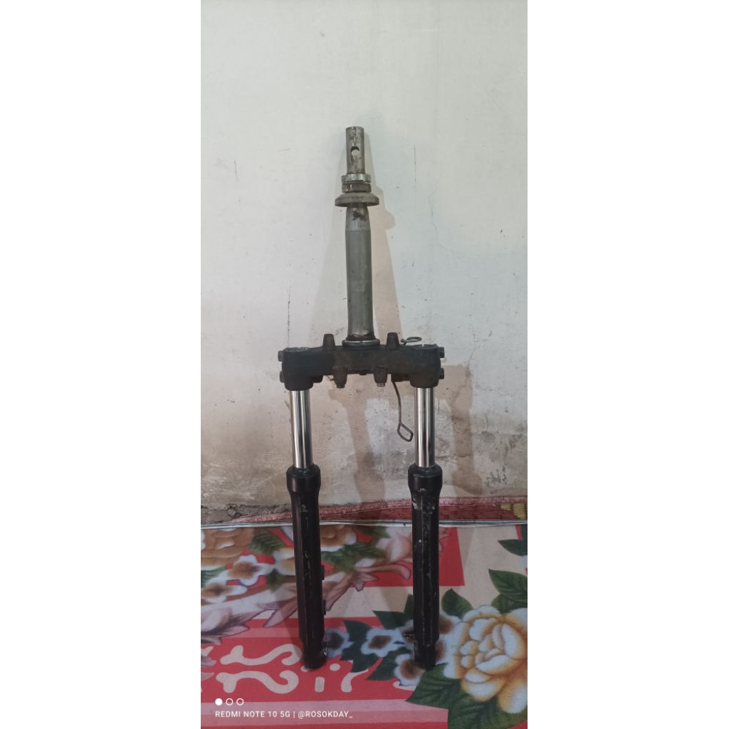 Shock Skok Depan Suzuki Skywave Original Skok Shock Shockbreaker Depan Set Suzuki Skywave Original L