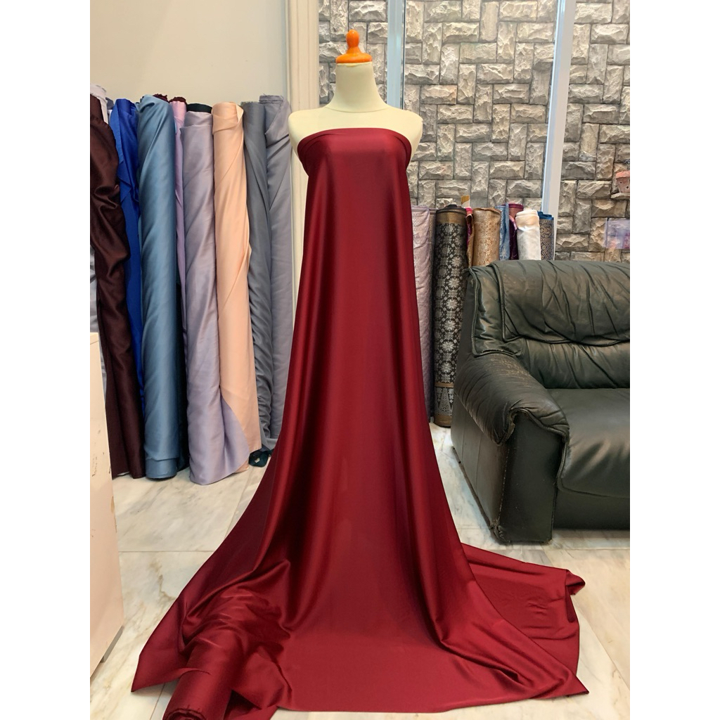 Bahan Kain Satin Armni Silk Inner Kebaya Flowy Mewah Halus Warna Light Merah Maroon