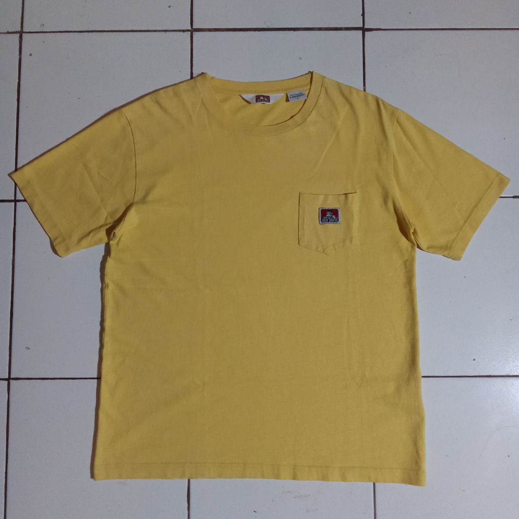 (LIKE NEW) Kaos Pocket Ben davis Tee Yellow