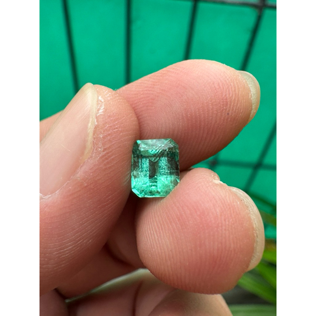 natural jamrud zamrud emerald colombia 1.53 ct ce insignificant barang langka berkualitas kristal cl