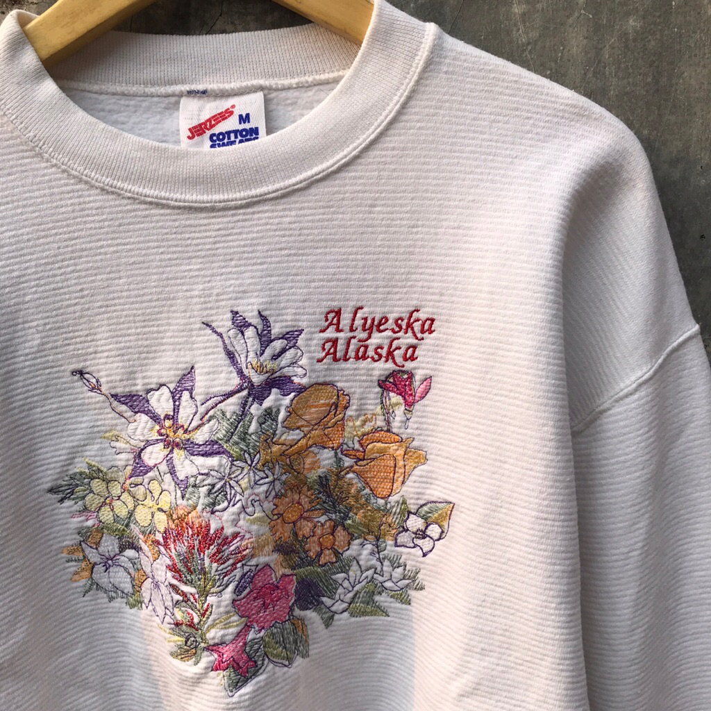 vintage jerzees crewneck flower art USA sweater boxy oversize lengan baloon