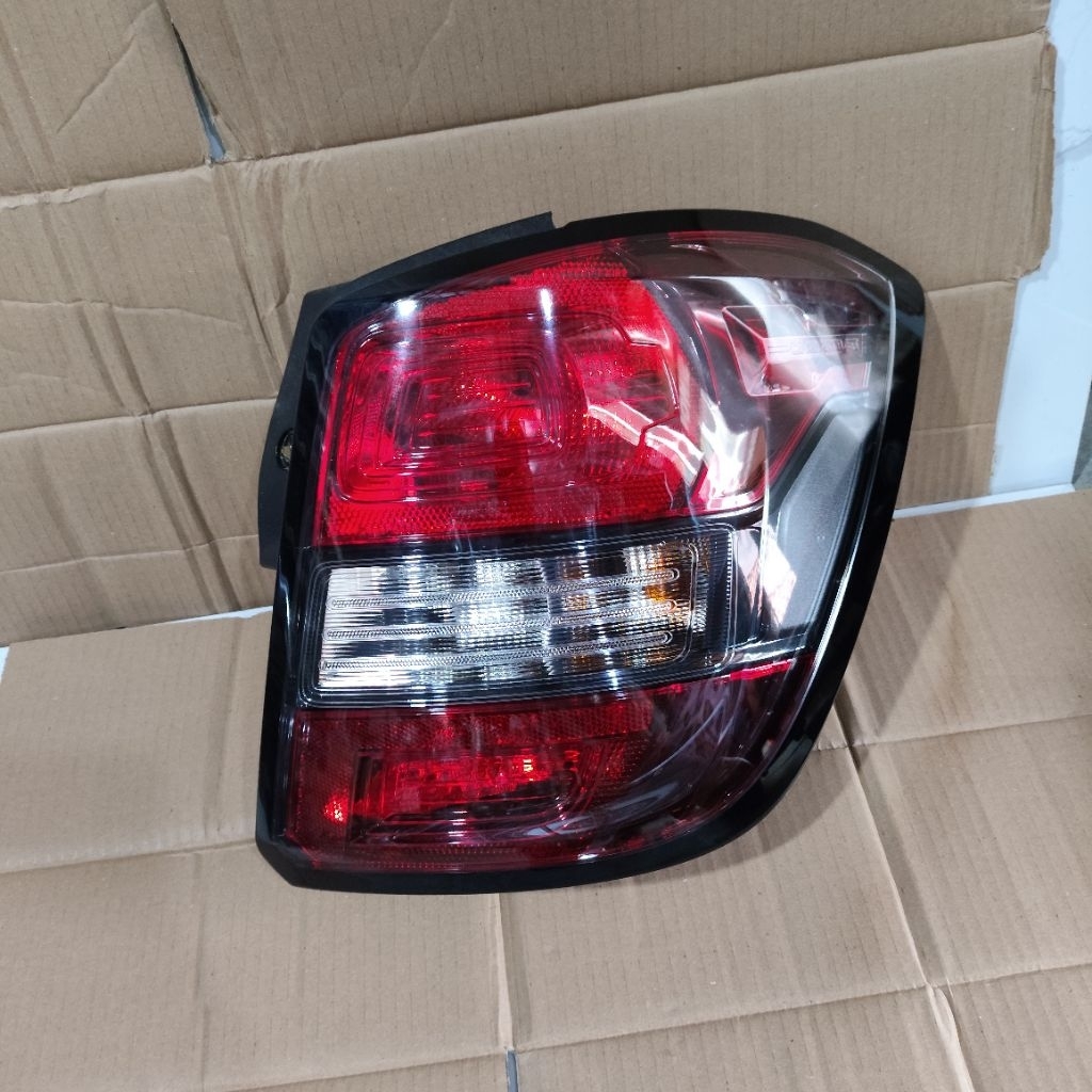 Stop Lampu Rem Belakang Chevrolet Spin Active original kanan