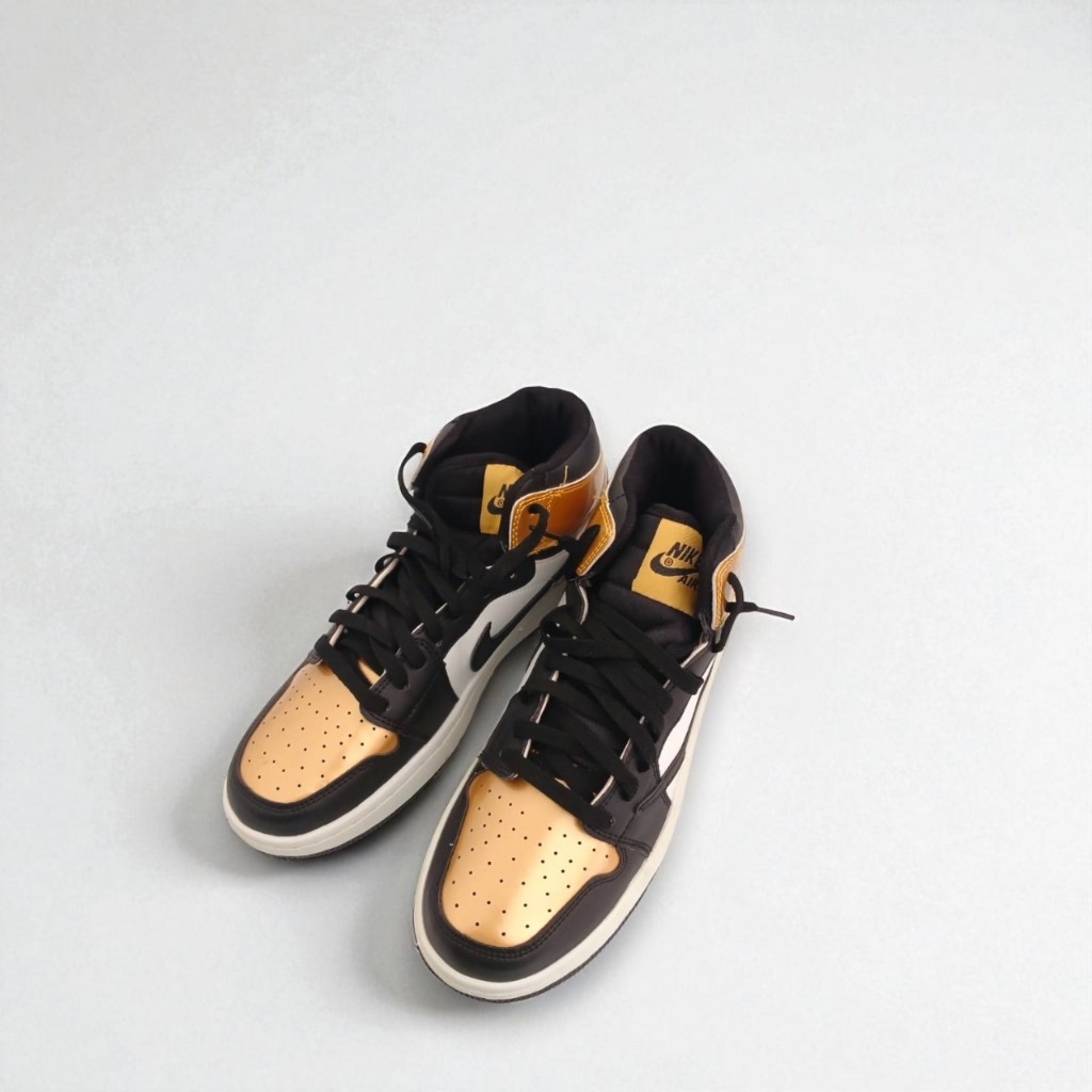 Classic Premium Sneaker - Air Jordan 1 Mid Gold Black White