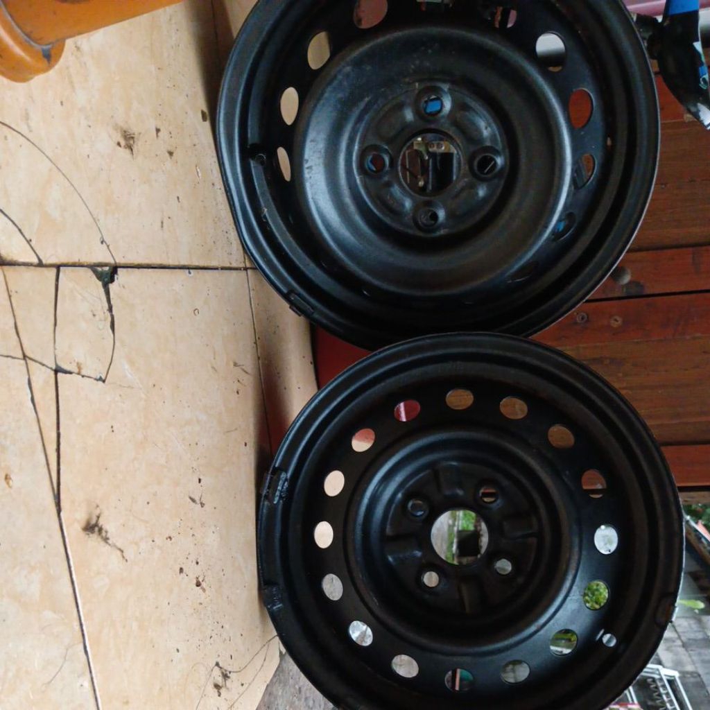 VELK KALENG BEKAS SIGRA R14