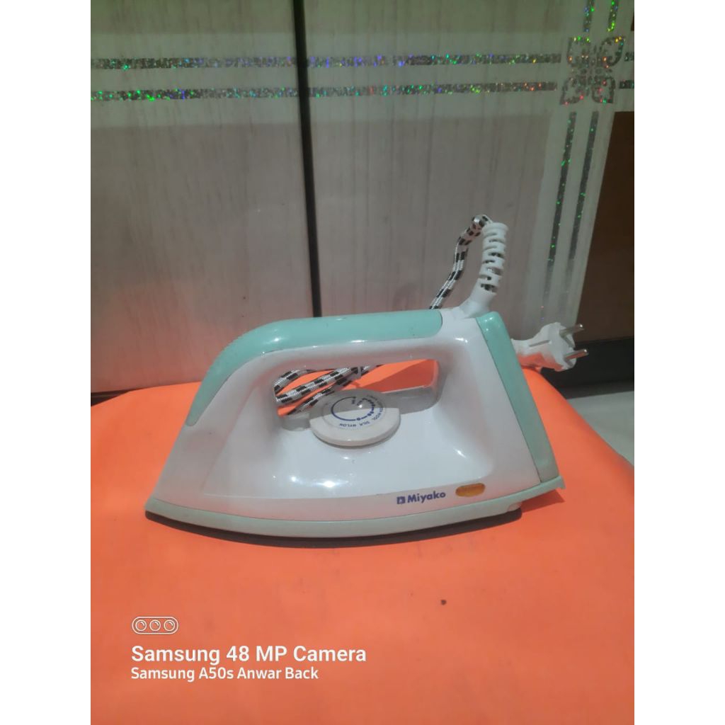 Setrika Miyoko Second/Bekas