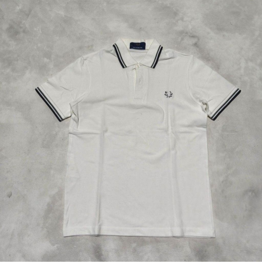 Baju kaos kerah polo Fred Perry twin tapped putih