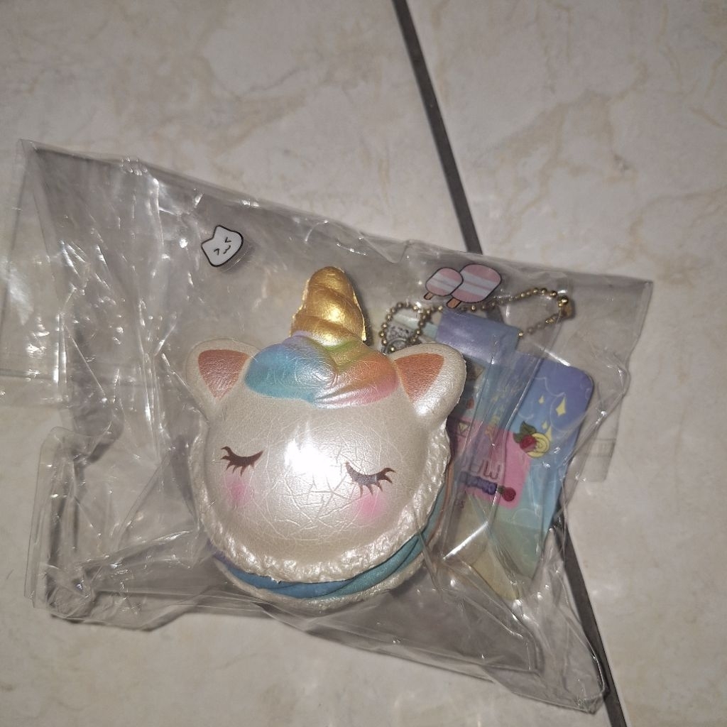 PUNI MARU UNICORN MACARON LICENSED SQUISHY