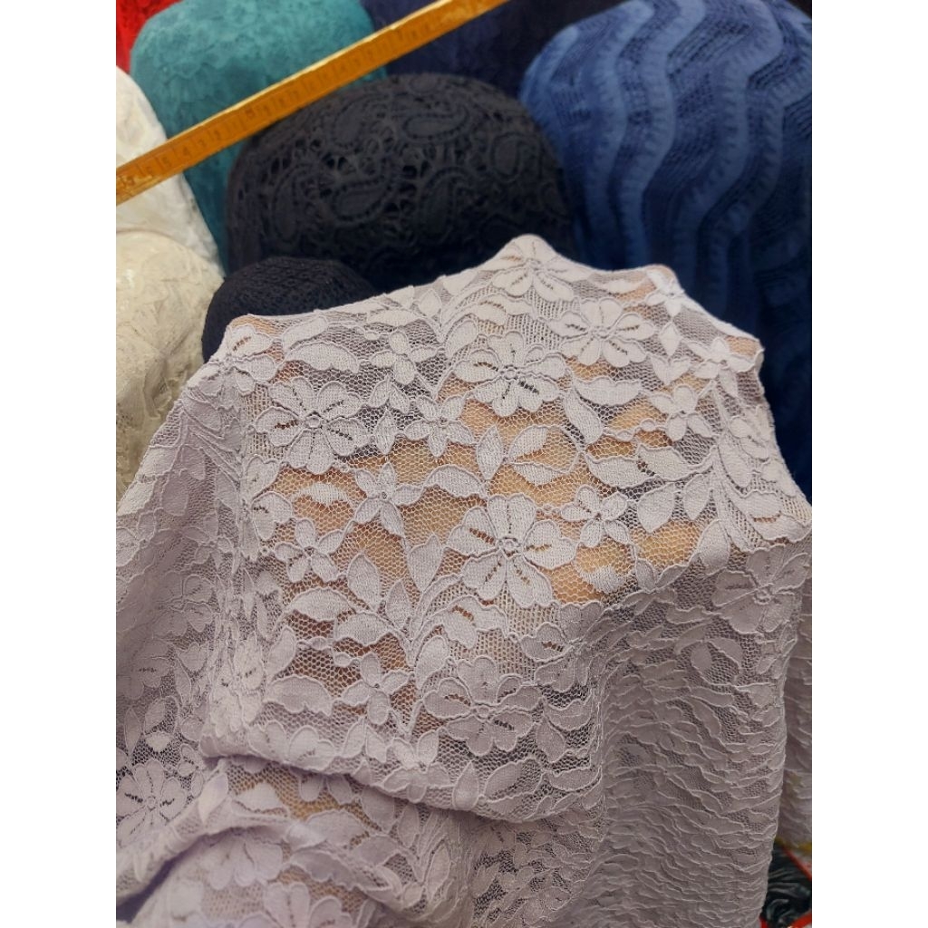 kain brokat katun premium  - kain brokat tulang - kain brokat kebaya ( ungu pastel) G