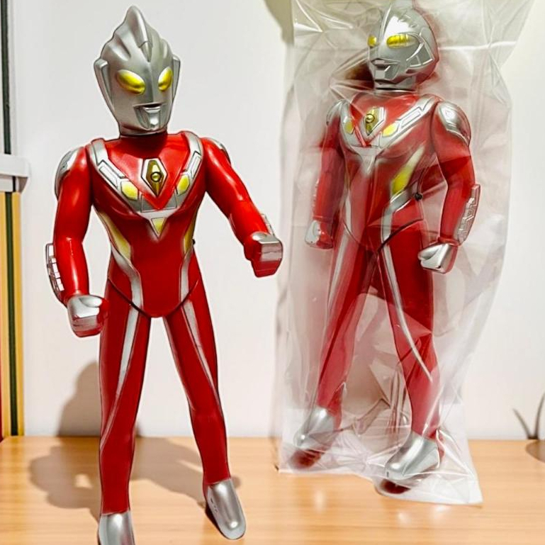COD MAINAN ANAK ULTRAMAN MERAH BISA BUNYI / MAINAN FIGURE ROBOT ULTRAMAN