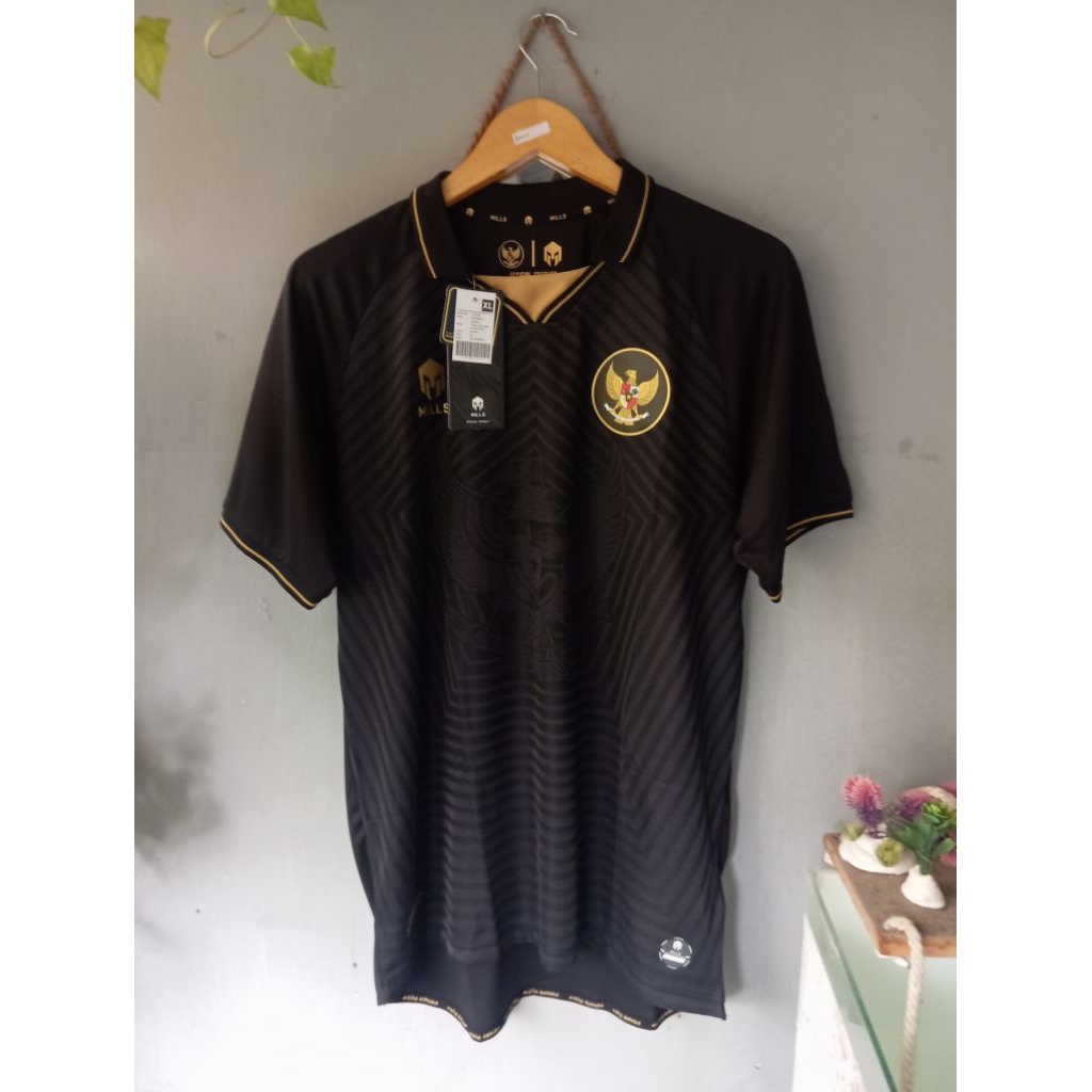 Mills Jersey Timnas Third 2020 Player Issue Boxset