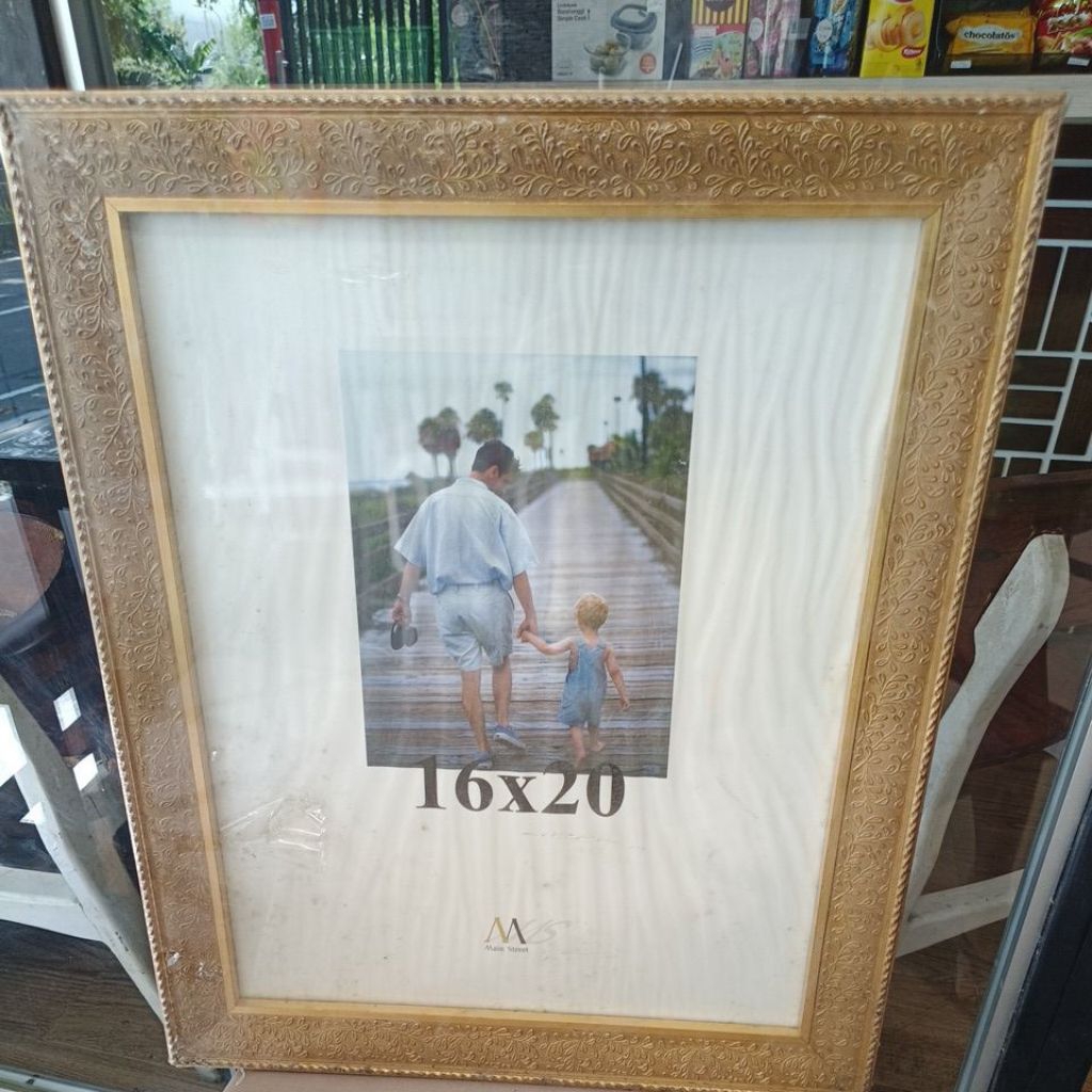 bingkai emas 50 x60