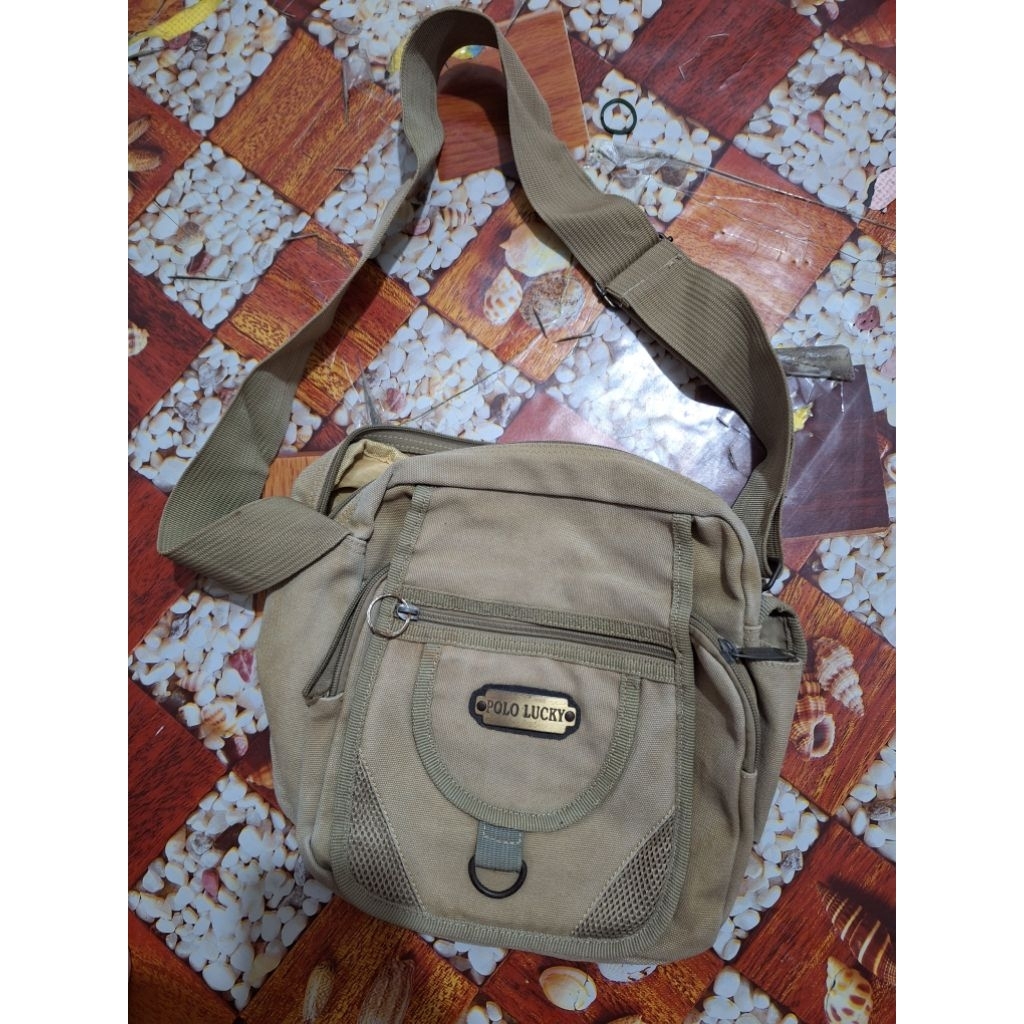 PRELOVED TAS SELEMPANG PRIA
