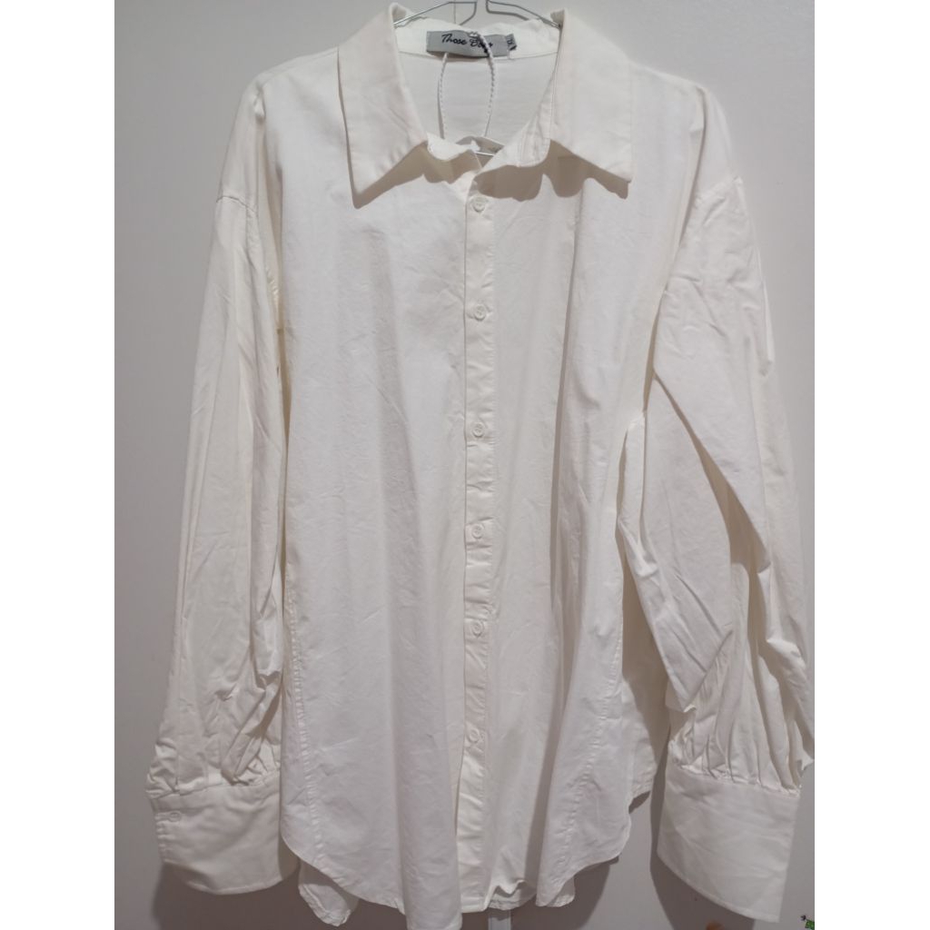 kemeja putih wanita lengan balon