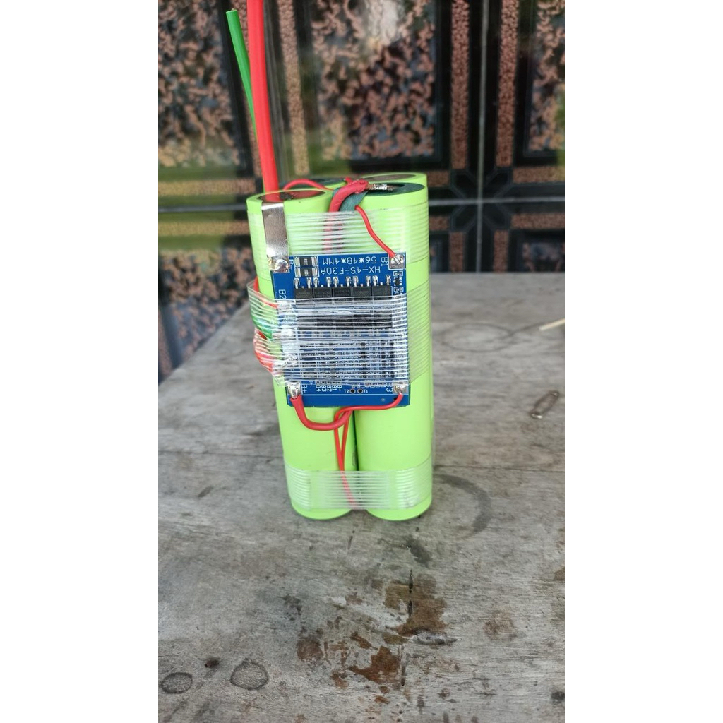 lifepo4 lontong 12v 15AH bms 120A