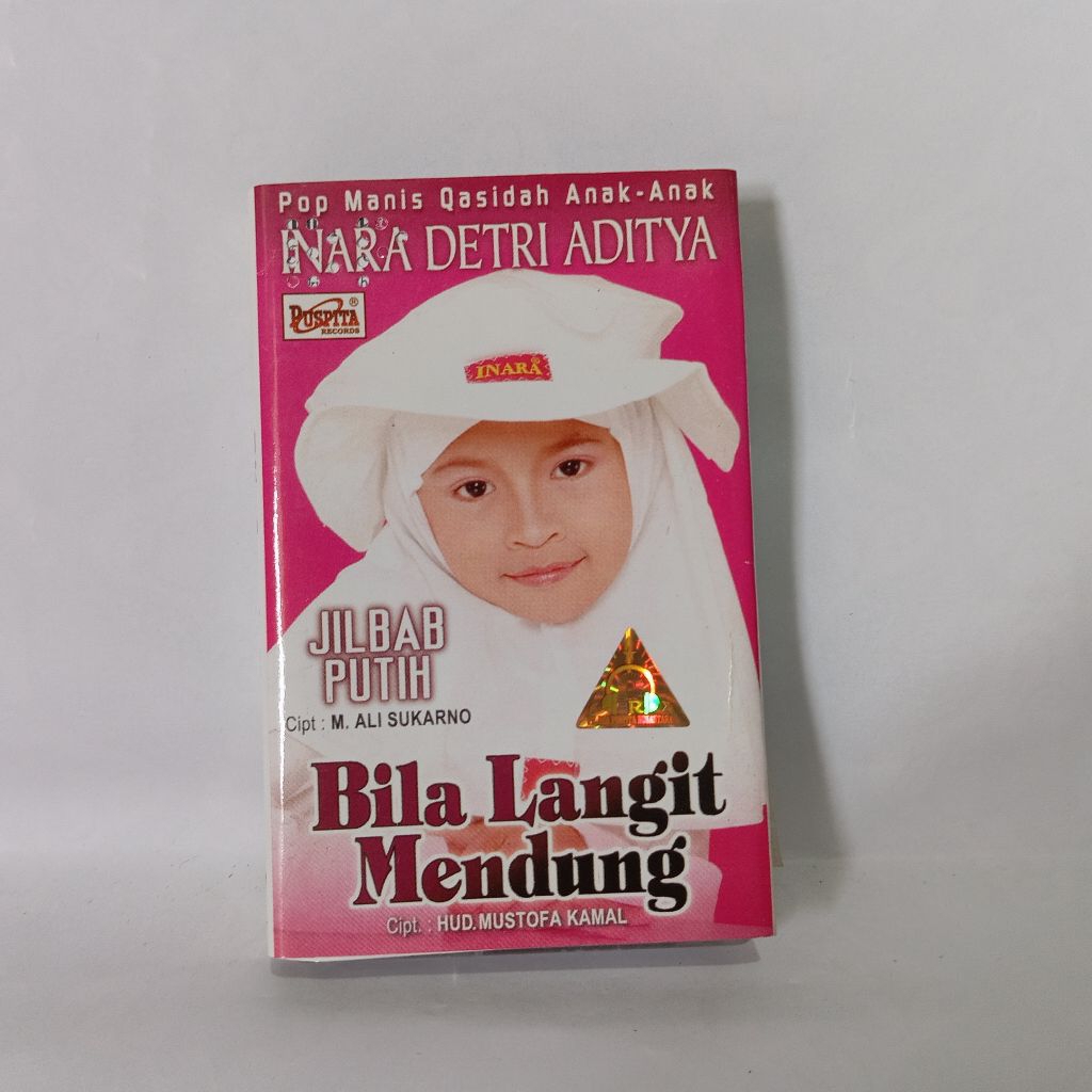 Kaset Qasidah Anak Anak / Inara Detri Aditya - Bila Langit Mendung