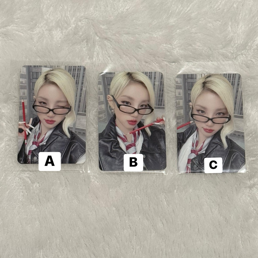 Photocard (PC) Official Song Yuqi (G)I-DLE GIDLE IDLE ALBUM I-DLE 1st Single Album Motivation MO POB