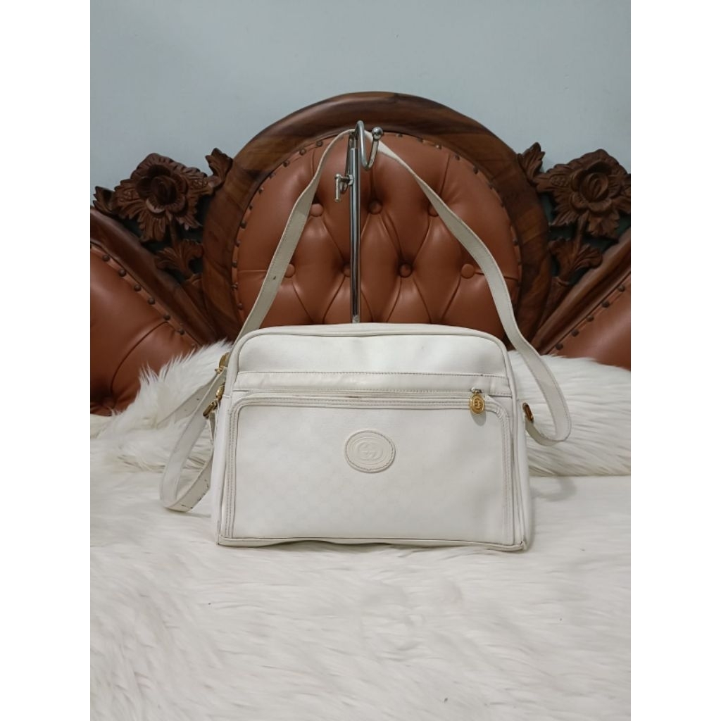 Gucci Vintage White Leather Sling Bag