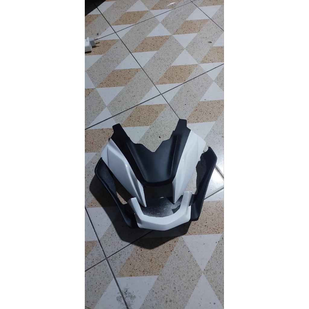 topeng kepala depan lampu gsx s/ gsx bandit